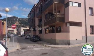 Autoparkplatz in Palau-saverdera