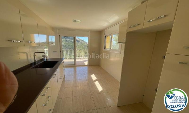 Foto 5b40996c-ed47-4376-8462-a893a47390a4. Casa en carrer mirón 51 magnifique xalet de 253 m2 construit, 608 m2 de terrain, belle vue mer et piscine en Roses