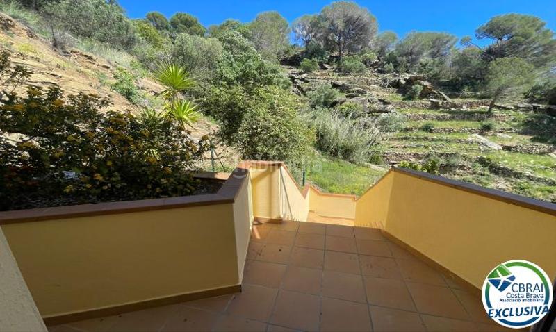 Foto afc8e58a-e336-44dd-95a3-2cb0aa93e54e. Casa en carrer mirón 51 magnifique xalet de 253 m2 construit, 608 m2 de terrain, belle vue mer et piscine en Roses