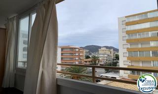 Apartament a Travessia gola estany 12. Fantástico apartamento reformado en la primera línea de mar de s