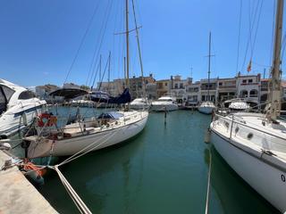 Aparcament cotxe  Carrer port moxo. Amarre + parking y trastero en venta en puerto moxo empuriabrava
