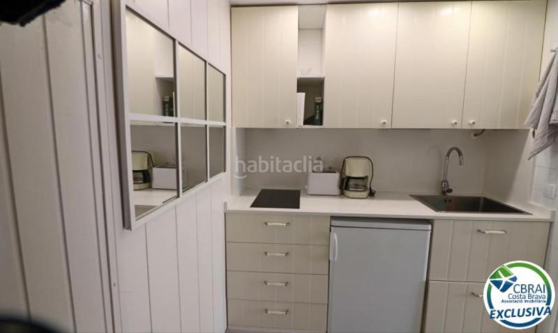 Foto 68683046-b3e7-4b7e-adb0-c1020629df4b. Casa pareada en carrer Sant Maurici 269 casa con gran terraza al sur adosada ubicada en la zona de Sant Maurici en Empuriabrava
