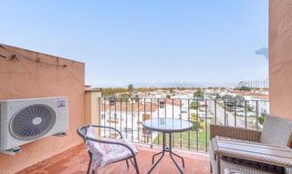 Apartament a Carrer badia-gran reserva 23. Apartamento con 2 dormitorios y parking interior