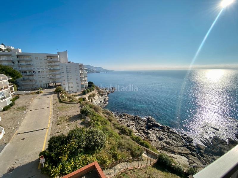 Foto a885fa04-50ce-40d2-b840-4a1760acb325. Apartamento en carretera canyelles 10 apartamento al far con excelente vista al mar en Roses