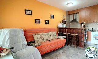 Pis a Carrer flamicell 30. Acogedor apartamento de 1 dormitorio, con orientación sur y pisc