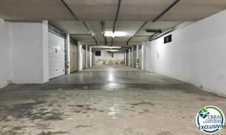 Autoparkplatz in Carrer del montclar 16. Garaje subterráneo en venta en mas mates, roses