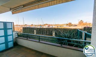 Piccolo appartamento in Avinguda del nord 111. Magnifico apartamento en una zona tranquila y vistas al canal.