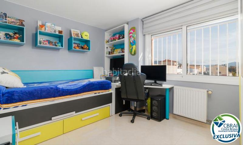 Foto c34d37a8-4c34-44f3-a7eb-9c9569e629b7. Casa pareada en sector puigmal 89 casa con piscina en puigmal, – 4 habitaciones, y ubicación ideal en Empuriabrava