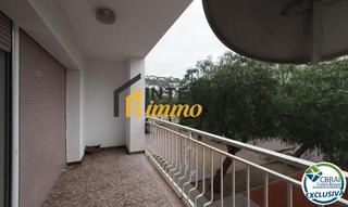 Piso en Carrer del puig rom 102. Apartamento amplio céntrico y a 250 m de la playa