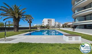 Àtic a Passeig marítim 58. Ático en 1º línea con solárium, preciosas vistas y licencia turí