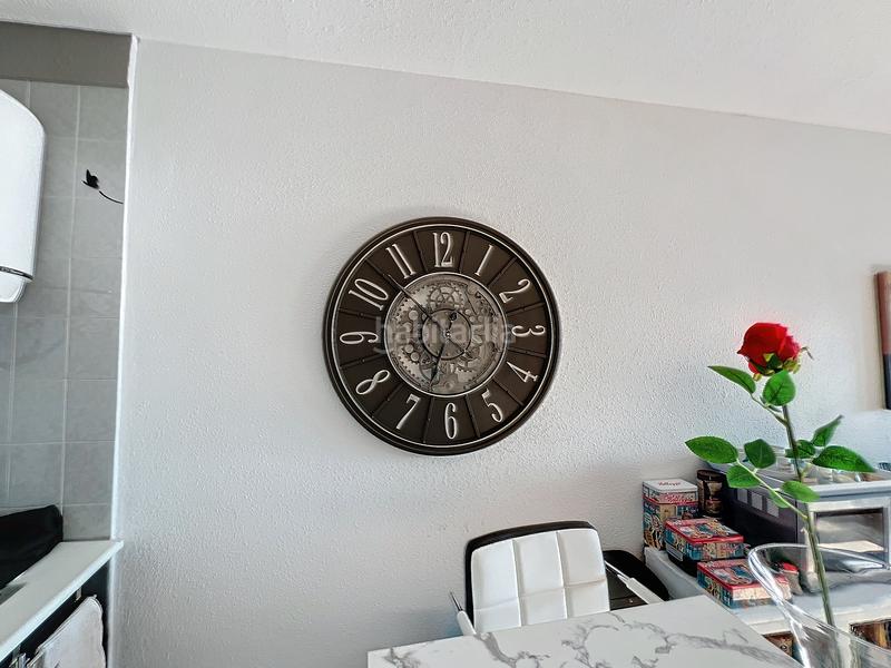 Foto 6e1fd41e-eb67-4946-ad1b-f81d4eed5df5. Piso en carrer Sant Maurici 210 apartamento reformado con terraza y vistas al lago licencia turística en Empuriabrava