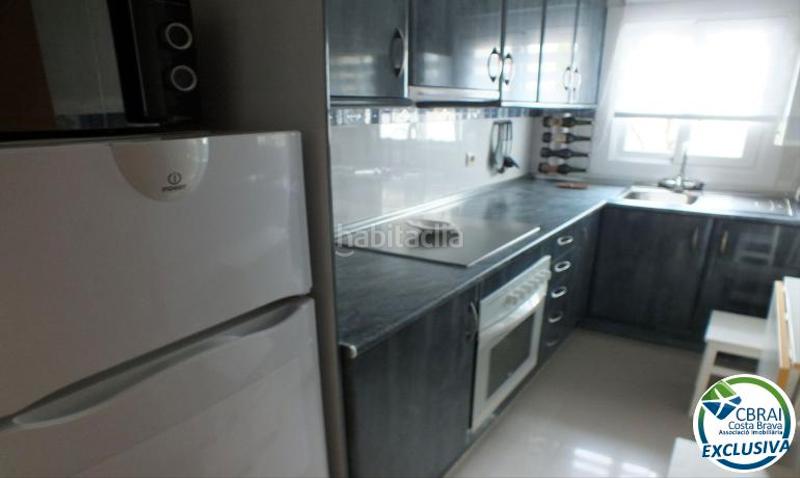 Foto f50af362-8b54-4024-8cf0-a7cf285ad870. Piso en antic carrer dublin 18 apartamento de 2 habitaciones en Roses