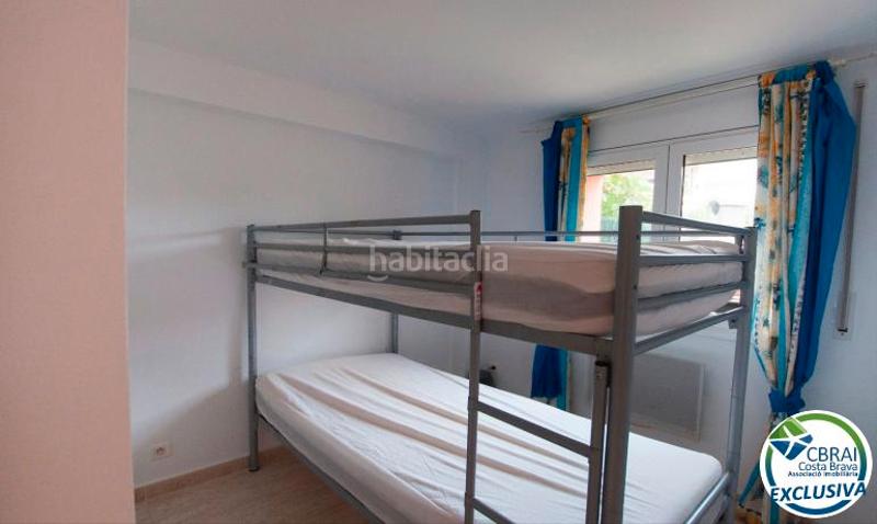 Foto e85ae45a-bc98-41b2-9465-9c65e847e03d. Casa en carrer riera-la almadrava 15 casa con jardín y dos apartamentos en Roses