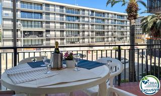 Pis a Avinguda de la platja 23. Vivir cerca del mar: apartamento con 2 dormitorios y terraza en