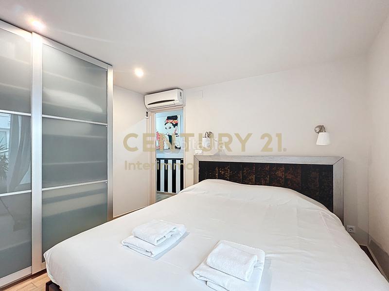Foto c979cb40-5205-43bf-899b-b5e8bf18b5c5. Piso venta - magnífico piso con licencia turística en el puerto en Empuriabrava