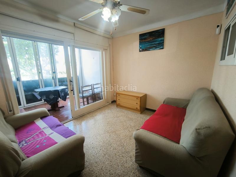 Foto 3becf2d5-eb3e-4ff5-aaa6-9b6d13e05ffe. Piso encantadora oportunidad de apartamento con terraza en venta - bahia 3 en Empuriabrava