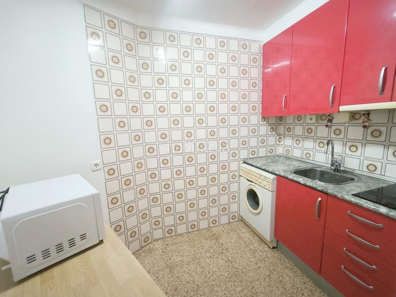 Foto 784315d8-e88a-4168-9c86-33ca6238f93e. Piso encantadora oportunidad de apartamento con terraza en venta - bahia 3 en Empuriabrava
