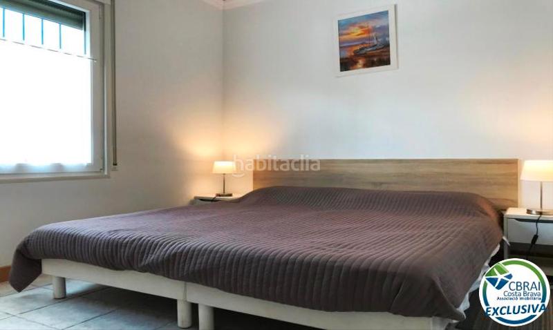 Foto 831a40b7-f70d-4136-bad7-1d07b3b87b21. Casa en carrer baix camp 4 amplia casa con piscina en venta en mas boscà en Roses