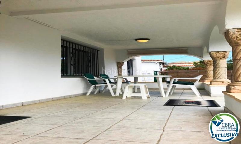 Foto bd908818-fda3-4aa8-81b9-dc1bae2cdd2d. Casa en carrer baix camp 4 amplia casa con piscina en venta en mas boscà en Roses