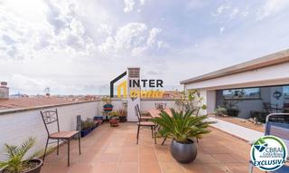 Pis a Carrer de l'almirall federico gravina 43. Dplex en venta en roses centro