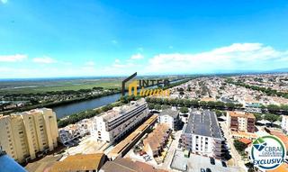 Pis a Carrer muga-delta 7. Piso en venta en sc delta muga