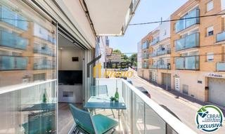 Pis a Carrer raval dels grecs 21. Oportunidad en roses centro: piso del 2020 con garaje opcional