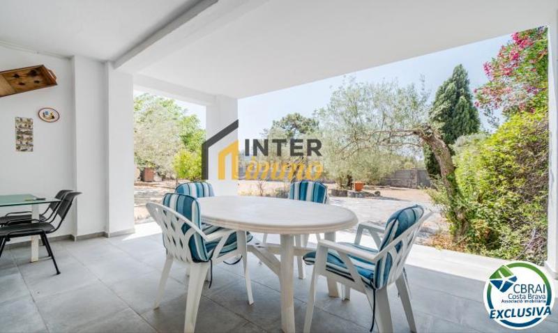 Foto b38952e1-cf5a-4af0-8750-b2d2915f0b35. Casa en carrer solsonès 100 ¡propiedad única con licencia turística en más boscà - ! ??? en Roses