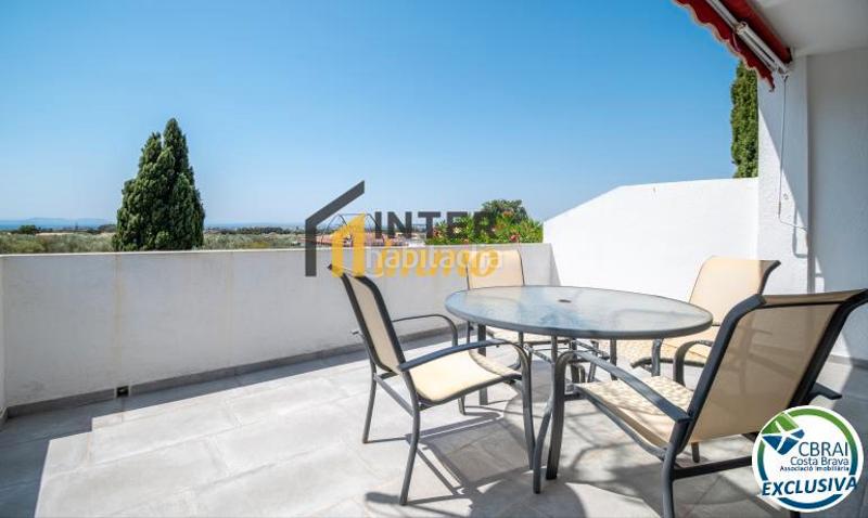 Foto d21f3bf5-6762-464f-8c5d-5797c05e176e. Casa en carrer solsonès 100 ¡propiedad única con licencia turística en más boscà - ! ??? en Roses