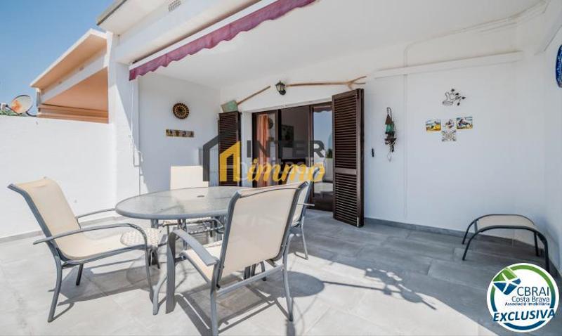Foto e0f52d84-8222-4ca3-b687-1a6204f2c173. Casa en carrer solsonès 100 ¡propiedad única con licencia turística en más boscà - ! ??? en Roses