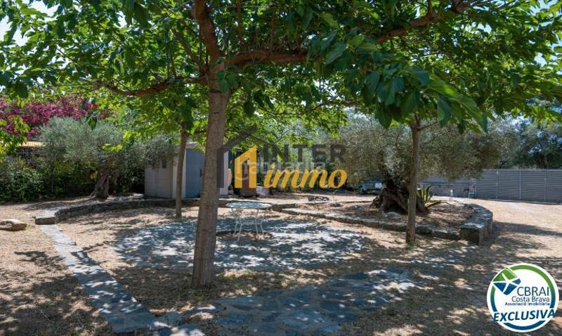 Foto eb773cc8-3582-44bd-8d30-6e0b23e3cd1e. Casa en carrer solsonès 100 ¡propiedad única con licencia turística en más boscà - ! ??? en Roses