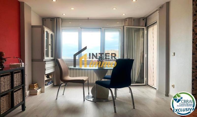 Foto 16f85d87-9aae-4cc7-a7d3-59128f47cba1. Apartamento en avinguda de la riera de la cuana 14 amplio piso en venta a 100 metros del mar en Roses