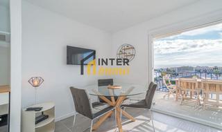 Piso en Carrer port empordà 85. Precioso apartamento en la última planta con vistas al canal y a