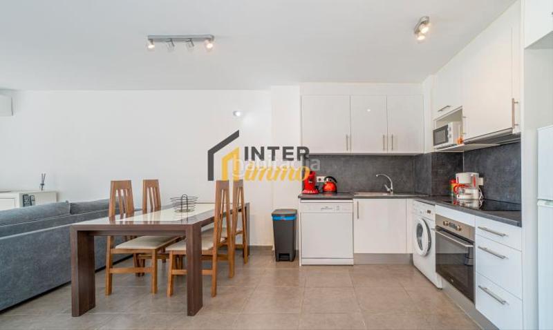 Foto 361987de-9341-4066-a41f-7cb311904cc9. Apartamento en carrer port empordà 8 bonito apartamento en perfecto estado con solárium, plaza de aparcamiento subterránea y trastero incluidos en Empuriabrava