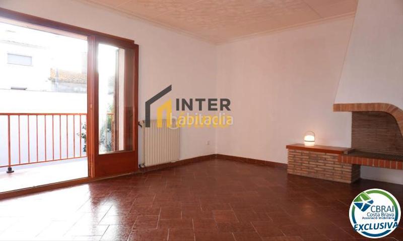 Foto fed62045-9836-4af8-a73a-61f09843bbaf. Casa en carrer fages de climent 13 casa en vilasacra en Vila-sacra