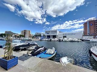 Apartament a Santa Margarida. Apartamento de 3 habitaciones con vistas al canal en roses, sant