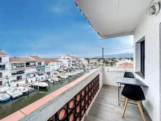 Appartement à Port Banyuls - Port Alegre - Port Empordà. Apartamento con vista al canal y muelle.
