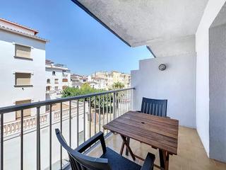 Pis a Puigmal - Mas Nou. Impresionante apartamento completamente renovado en empuriabrava