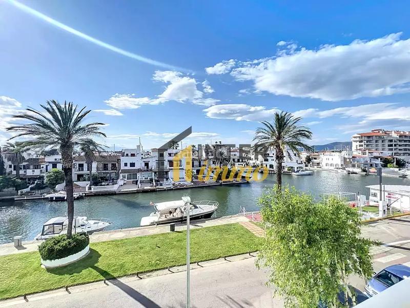 Foto 367bc0db-907b-4580-b7a8-e3db1b4f18b9. Appartamento in avenida del canal 19 in Moxó - Sant Mori Empuriabrava