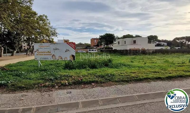 Foto 8bdd8321-4a0e-4348-99e2-27039ba25424. Terreno residenziale in Garriguella