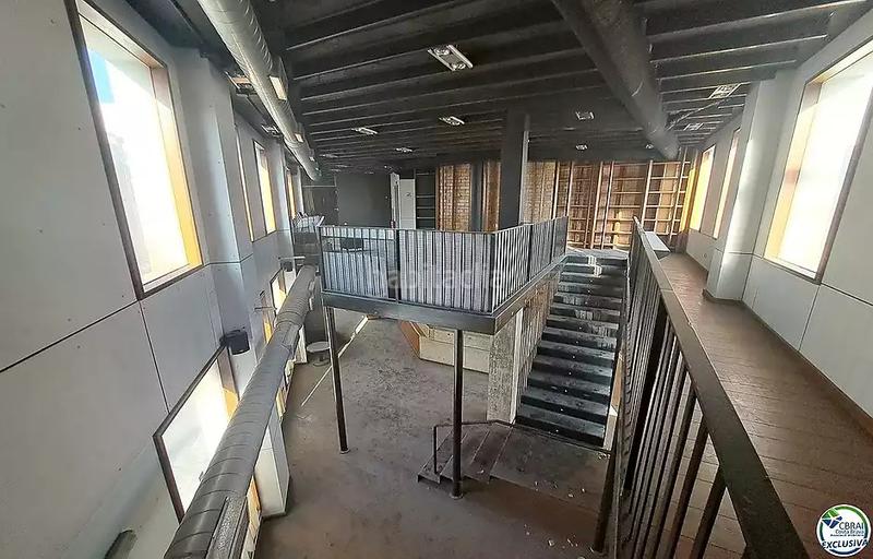 Foto eeb0ac44-a837-406f-aa25-e817d1259bcf. Local comercial en Eixample-Horta Capallera Figueres