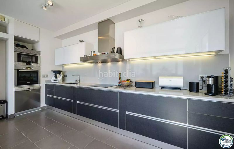 Foto cfa8b19d-5717-4a3a-9711-be55e4977649. Casa a calle alemanya 74 a Palau-saverdera