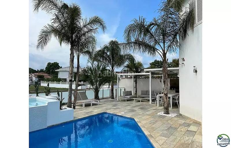 Foto ceaaa1de-c737-4b57-9c78-0fb5b09dfa2d. Casa con parcheggio piscina in Cap Ras - Creus - Falconera Empuriabrava