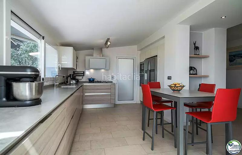 Foto ed4fb69a-9859-4a52-bb71-5b2b97cc0d7b. Casa con riscaldamento parcheggio piscina in Palau-saverdera