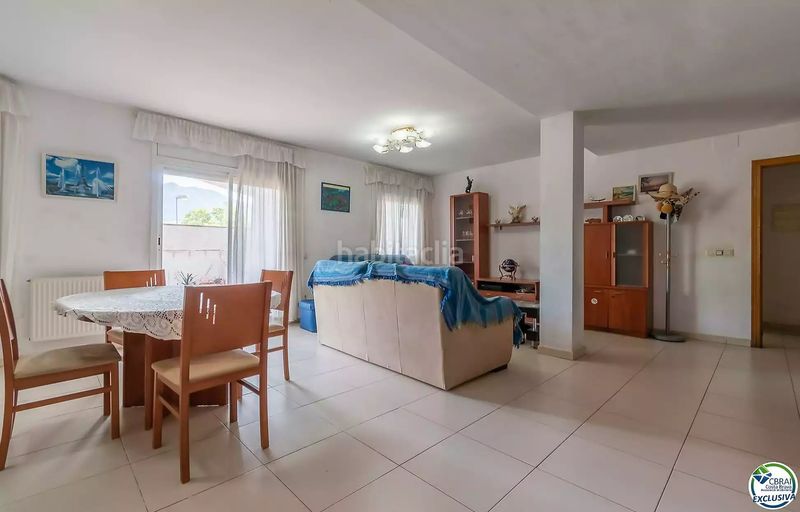 Foto 79e44848-5cce-42b8-a035-0830e29b4e2a. Casa a calle ponent 38 a Centre Roses