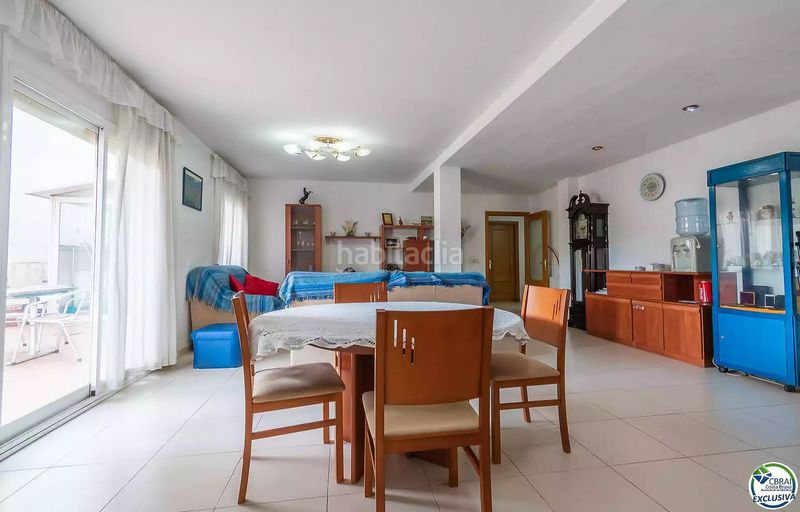 Foto a0cf1302-ab16-44c0-bd29-171886a8f0dc. Casa a calle ponent 38 a Centre Roses