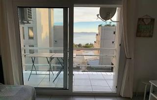 Pis a Salatar. Muy bonito apartamento en rosas vista mar con licencia turistica