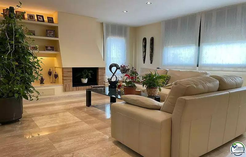 Foto 88eabd5a-40e1-4d30-84b8-8fef338279e9. Casa amb calefacció aparcament piscina a Bisbal d´Empordà (La)