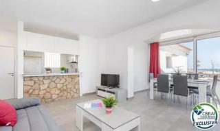 Appartement à Muga - Gran Reserva - Badia. Bahia exclusivo apartamento reformado con vistas al mar y licenc