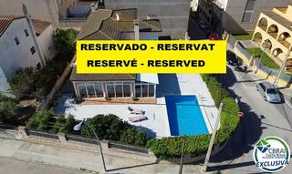 Maison à Calle puigmal 24. Reservado