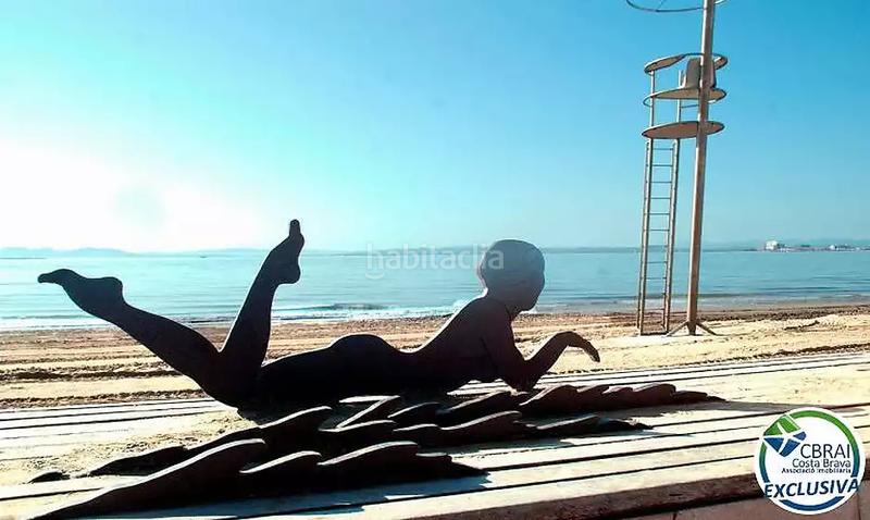 Foto 2b84892d-dafa-488b-a2a4-cbd243bc07fa. Pis a paseo maritimo 31 a Salatar Roses